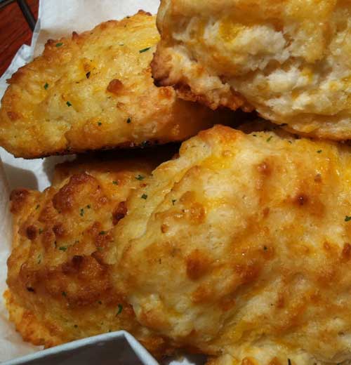 Recipe for Copycat Red Lobster Cheddar Biscuits
