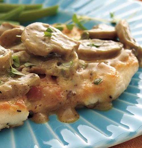 Smothered Chicken Recipe - Flavorite