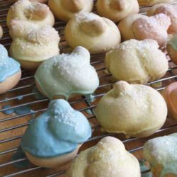 Italian Knot Cookies Recipe - There is nothing like a genuine homemade Italian cookie. It is like a little taste of love all wrapped in one small bite. These are a soft, moist and crumbly cookie with a citrus flavor that gives them a delicate fresh balance.