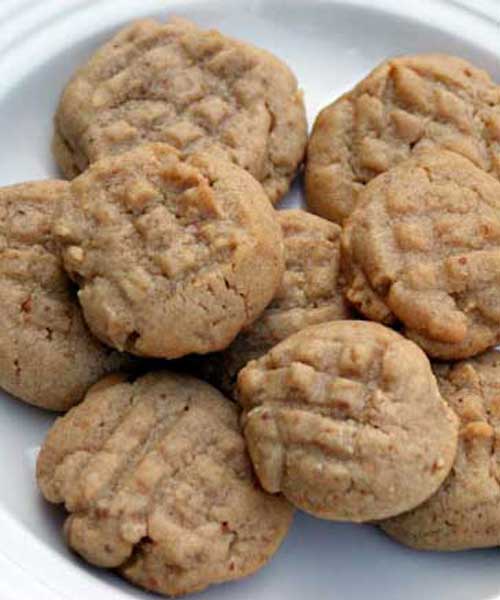 Recipe for Perfectly Chewy Peanut Butter Cookies - They have the perfect texture, and the surprise of sweet peanut butter chips in each bite. The recipe also calls for chocolate chips, but I skipped those.