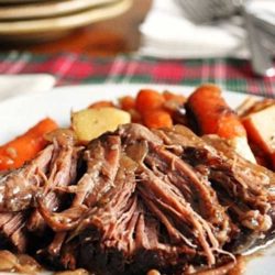 Recipe for Slow Cooker Balsamic Pot Roast - I prefer to cook my pot roasts in the slow cooker, and I knew Tuesday would be perfect since I had lots of errands to do after work that day. Ah, the smell was amazing when I walked in the door that night.