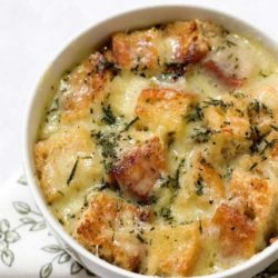 Recipe for French Onion Soup - Every time I go out to eat I order French onion soup. This recipe makes me want to cook at home more often