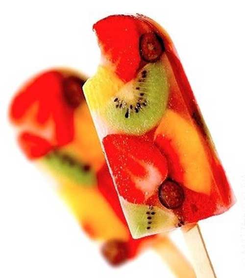 Recipe for Fruity Love Popsicle - Use any fresh organic fruit you have on hand. I like using contrasting colors because it makes the popsicles look so pretty!