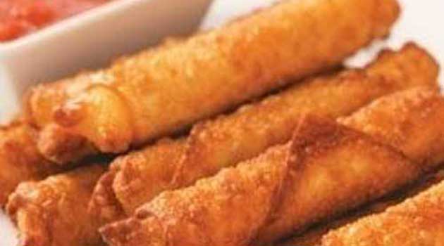 Wonton Mozzarella Sticks Recipe - Flavorite