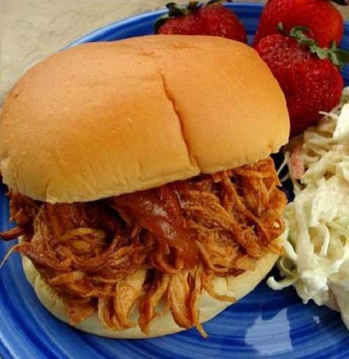 Tasty Barbecue Chicken Sandwiches in the Crock Pot