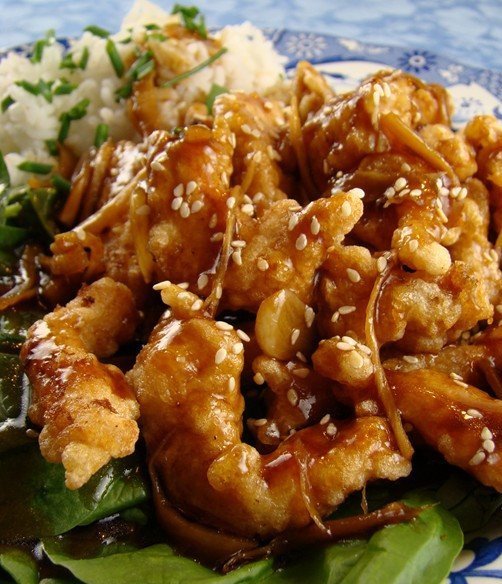 This Crispy Garlic Ginger Chicken is better than take-out because it’s fresh, hot and crunchy right from your kitchen.