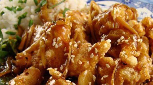 Crispy Garlic Ginger Chicken Recipe - Flavorite