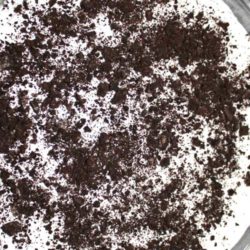 Recipe for Oreo Cream Fluff - 3-ingredients is all it takes to achieve a creamy, chocolaty and fluffy taste explosion! Give this easy and cool dessert a try! It’s perfect in the summer time! No oven, no cooking…just dip and drop!