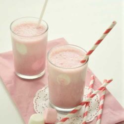 Recipe for Watermelon Milkshake - On my recent trip to Thailand, I fell in love with a watermelon milkshake. Inside that cold, frosty glass was nothing but juicy watermelon blended with ice and milk, but it was incredible. Frothy, sweet and irresistibly pink.
