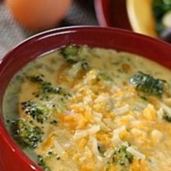 Recipe for Copycat TGI Fridays Broccoli Cheese Soup - TGIF’s broccoli cheese soup is my husband’s most favorite soup on the planet. He will go there JUST because of their soup. Now, I can make it at home!