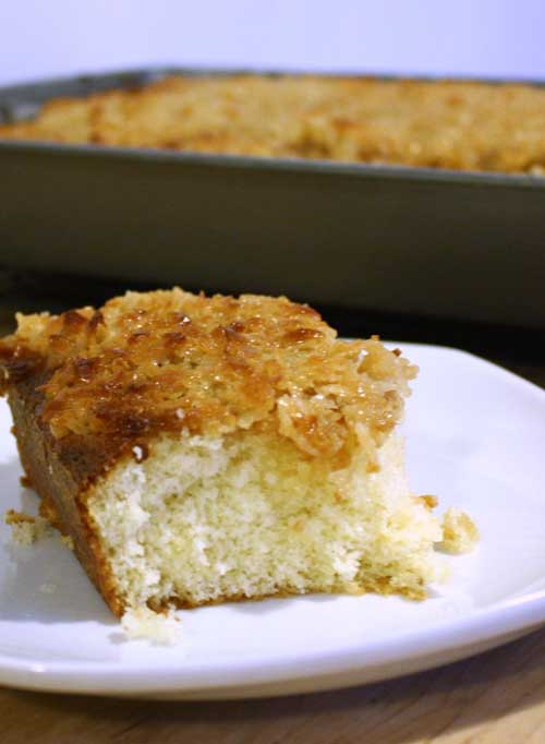 Recipe for Lazy Daisy Cake - There is just something deeply satisfying about this cake's sweet, almost caramelized, topping in combination with the soft fluffy interior.