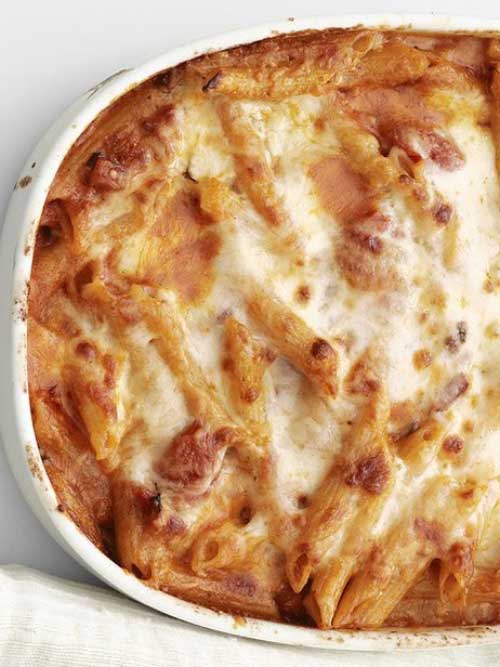 Recipe for Baked Penne - In the mood for something yummy and ooey-gooey cheesy? This easy baked penne pasta dish has it all—and you can put it together in just a few minutes.