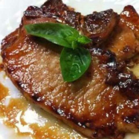 You’ll love the robust taste of these tender honey garlic pork chops, and they are ready with a quickness! The honey and garlic sauce is so good, I sometimes double it so there’s extra for dipping.