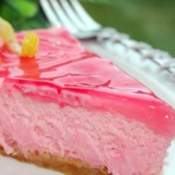 It only takes a few minutes to put together this Pink Lemonade Cheesecake, and it is so refreshing! Cheesecake Extraordinaire!