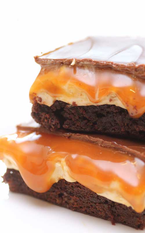 Imagine all the best parts of a Snickers bar, intensified! Honestly, if these Snickers Brownies don’t make you want to lick your screen, then I give up!