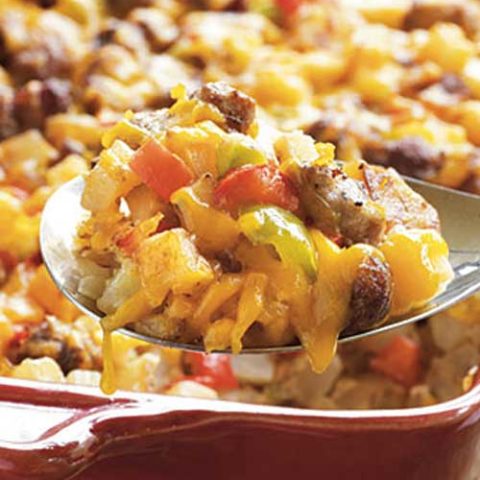 Recipe for Country Breakfast Casserole - This dish makes a very hearty breakfast, and easily feeds a large family or group. Fortunately, it is also easy to halve this recipe