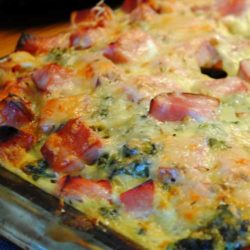 Recipe for Ham and Swiss Breakfast Casserole - You can actually prep this the night before, then just pop it into the oven in the morning. Perfect for any holiday or weekend morning where you don't want to spend a ton of time cooking.