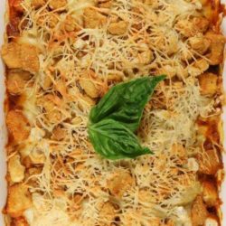 Recipe for Easy Chicken Parmesan Casserole - It is so much simpler to make this casserole instead of traditional chicken parm, but everyone will still be impressed when you pull this gorgeous casserole out of the oven.