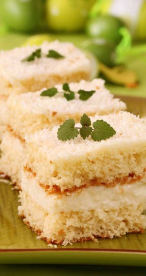 Coconut Cream Cake Recipe - Flavorite