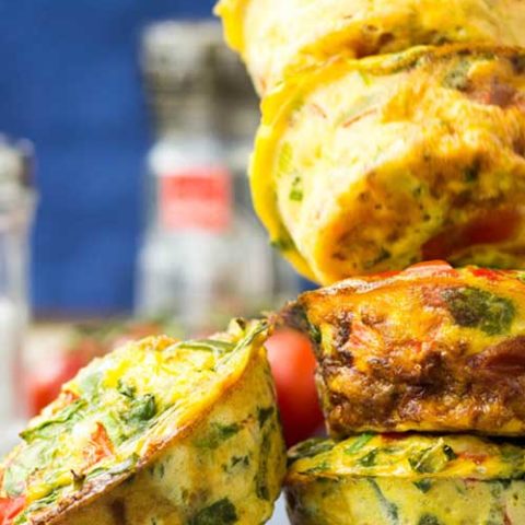 Recipe for Low Carb Breakfast Egg Muffins - It tastes like an omelette, looks like a muffin and is packed full of protein and delicious veggies. The perfect breakfast!