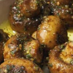 These Roasted Garlic Mushrooms taste amazing, and I could literally have them for a side dish every single day.