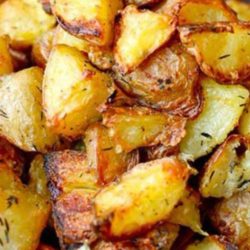 Recipe for Ultra-Crispy Roast Potatoes - Perfect with any meal; these roast potatoes are the ultimate side dish.