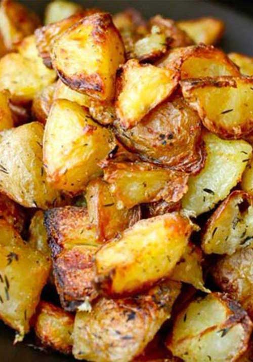Recipe for Ultra-Crispy Roast Potatoes - Perfect with any meal; these roast potatoes are the ultimate side dish.