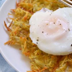 Recipe for Crispy Hash Browns – in the Waffle Iron - If you like crispy edges, this is the hash brown for you. Not to mention, it’s just about the easiest thing ever.