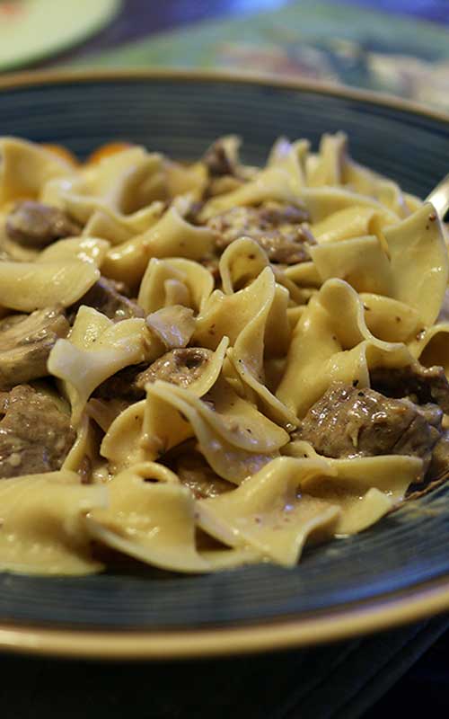 Recipe for Easy & Delicious Beef Stroganoff - This 30-minute easy beef stroganoff recipe is comfort food at its best!