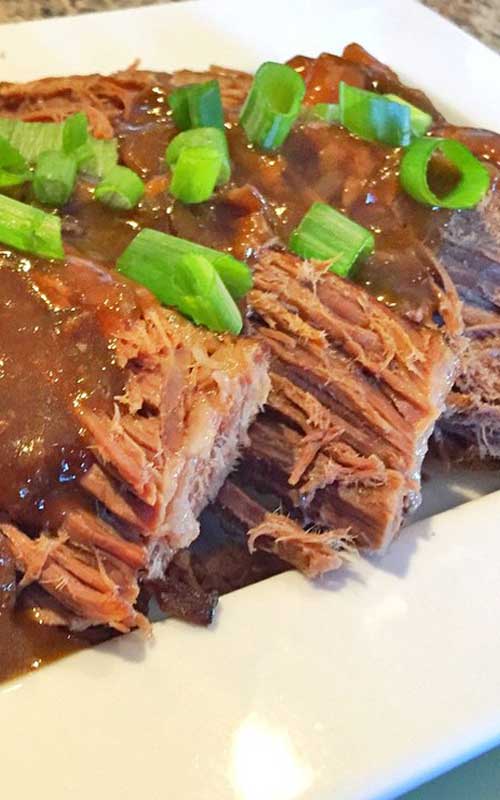 Recipe for Roast Beef with Onion au Jus - This is a tried-and-true foolproof pot roast that my Mama has been making for years and years. Sure to become your family's favorite.