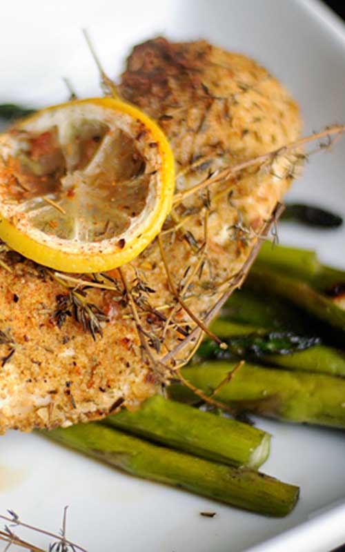 Thyme Chicken with Garlic and Asparagus