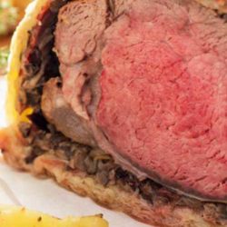 Recipe for Classic Beef Wellington - If you are looking for a fancy dinner idea, look no further! Beef Wellington is what you need to impress your dinner guests!