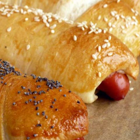 Recipe for Homemade Bagel Dogs - Sure, the process of making bagel dogs from scratch might seem a little unnecessary considering the all the frozen varieties in every grocery store, but believe me when I say, there is no substitute for the real thing.