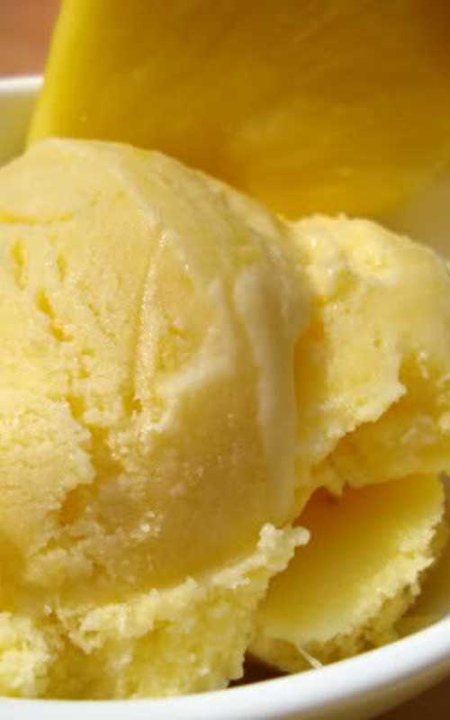 Recipe for Homemade Pineapple Ice Cream - Are you dreaming of tropical, pineapple ice cream as a cool treat in the heat of summer? Then we have you covered!