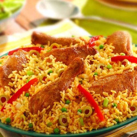 Everyone loves arroz con pollo! Not exaggerating, just stating facts. Here’s a recipe for this amazing chicken and rice dish that will definitely have your guests coming back for more time and time again.