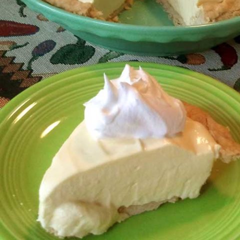 4 Ingredient No-Bake Lemon Pie